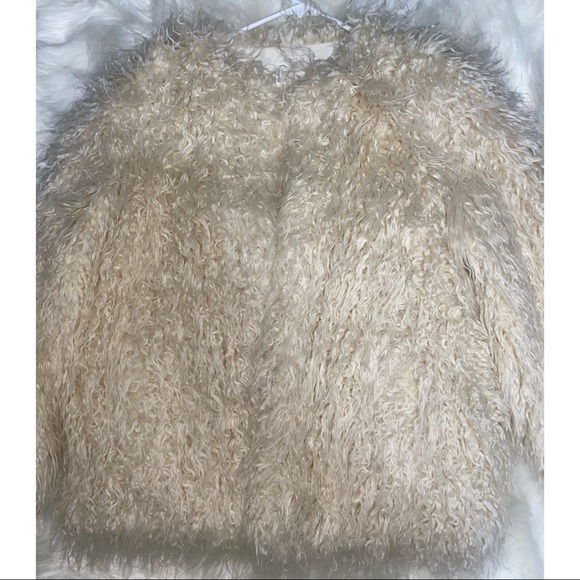 H&M Jackets & Blazers - White Faux fur coat